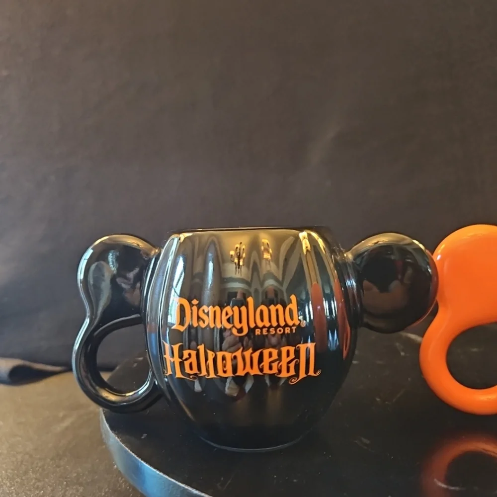 Mickey Mouse Black & Orange Pumpkin Coffee‎ Cups Disneyland Edition